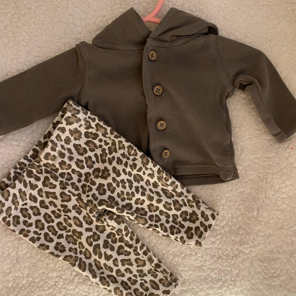 Carter’s new born pants and cardigan